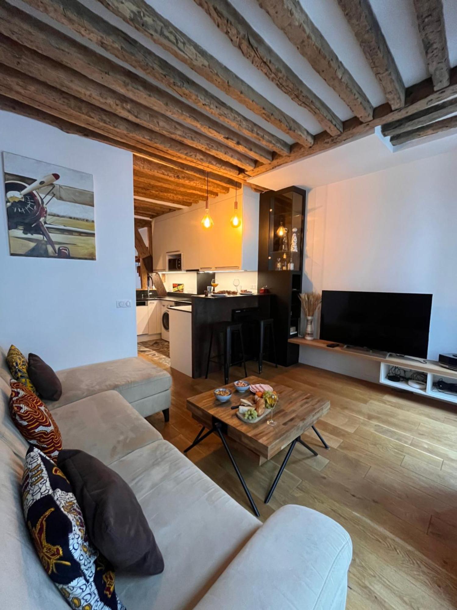 Appartement A Saint-Paul En Plein Coeur Du Marais 4 Pers Paris Bagian luar foto