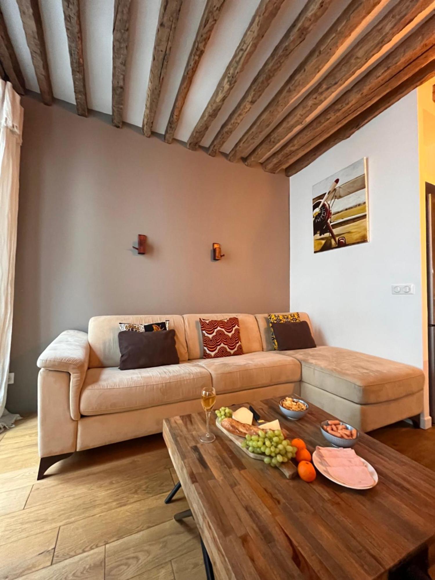 Appartement A Saint-Paul En Plein Coeur Du Marais 4 Pers Paris Bagian luar foto